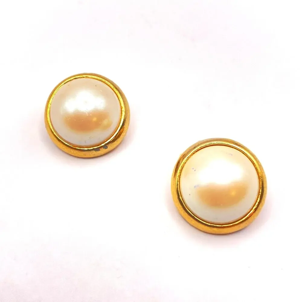 Vintage HATTIE CARNEGIE Faux Pearl Button Earrings Gold Tone Plated Clip On
